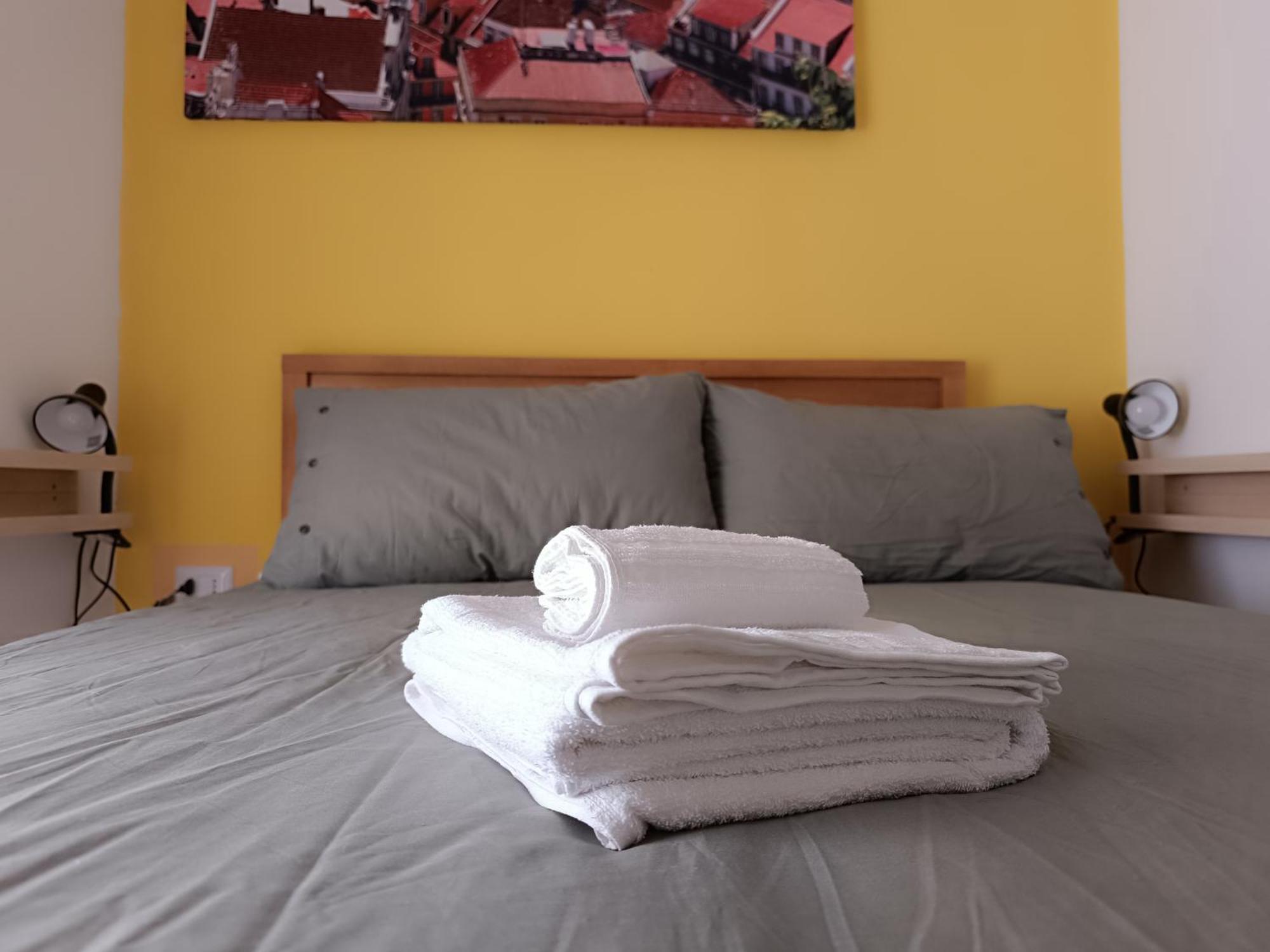 Bnb Etnuvio, Double Rooms In Napoli Eksteriør bilde